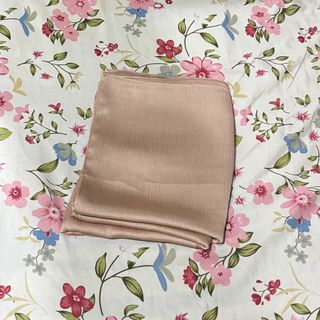 (Kategori: ) berada di . Dikirim oleh dindassukma (ID iklan 1377723380, Gambar 1). Deskripsi: .