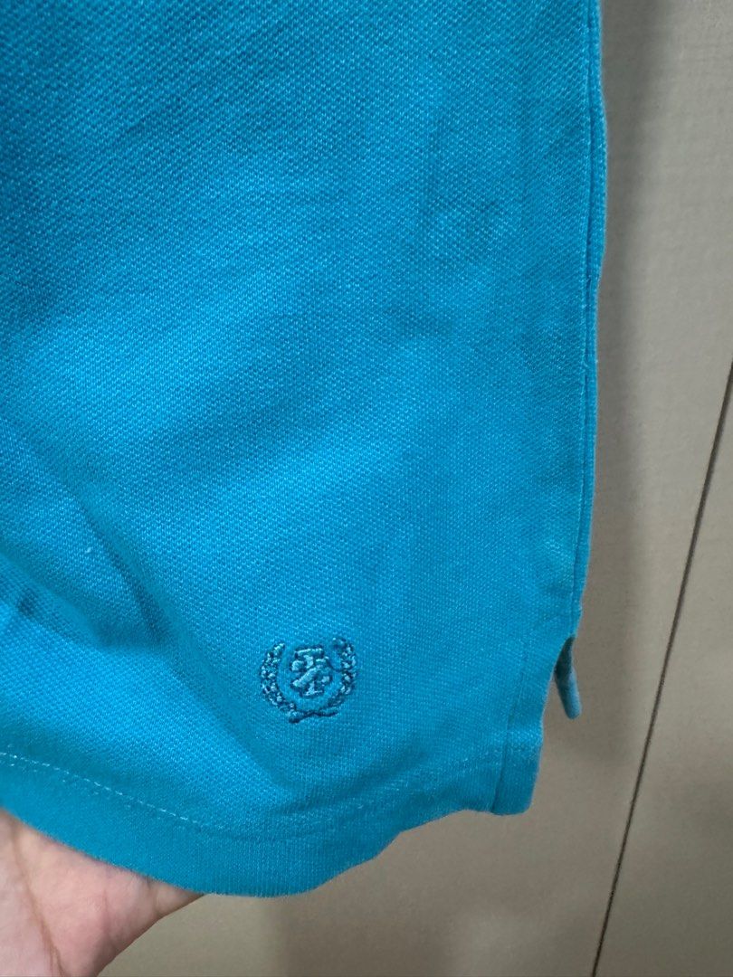 Izod Blue Polo Shirt (Medium) (Category: Shirts) located in Quezon City. Submitted by declutter_cts (Listing ID 1377713481, Image 2). Description: Brand and size faded on shirt.