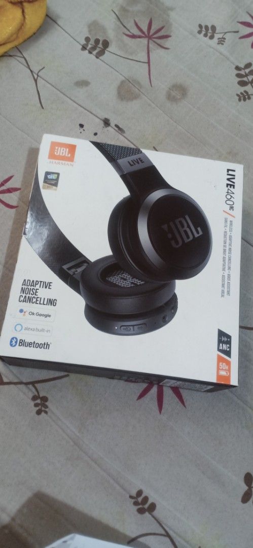 JBL LIVE 460NC Wireless Headphones (Category: Headphones & Headsets) located in Manila. Submitted by samnuyda7166589 (Listing ID 1377590539, Image 1). Description: bought originally from physical power mac store for 6,999 with receipt and og box working well, maganda noise cancellation, snug fit sa ears, and may 2.5mm headphone jack kung gusto nyo gawing wired rfs: switched to earbuds.