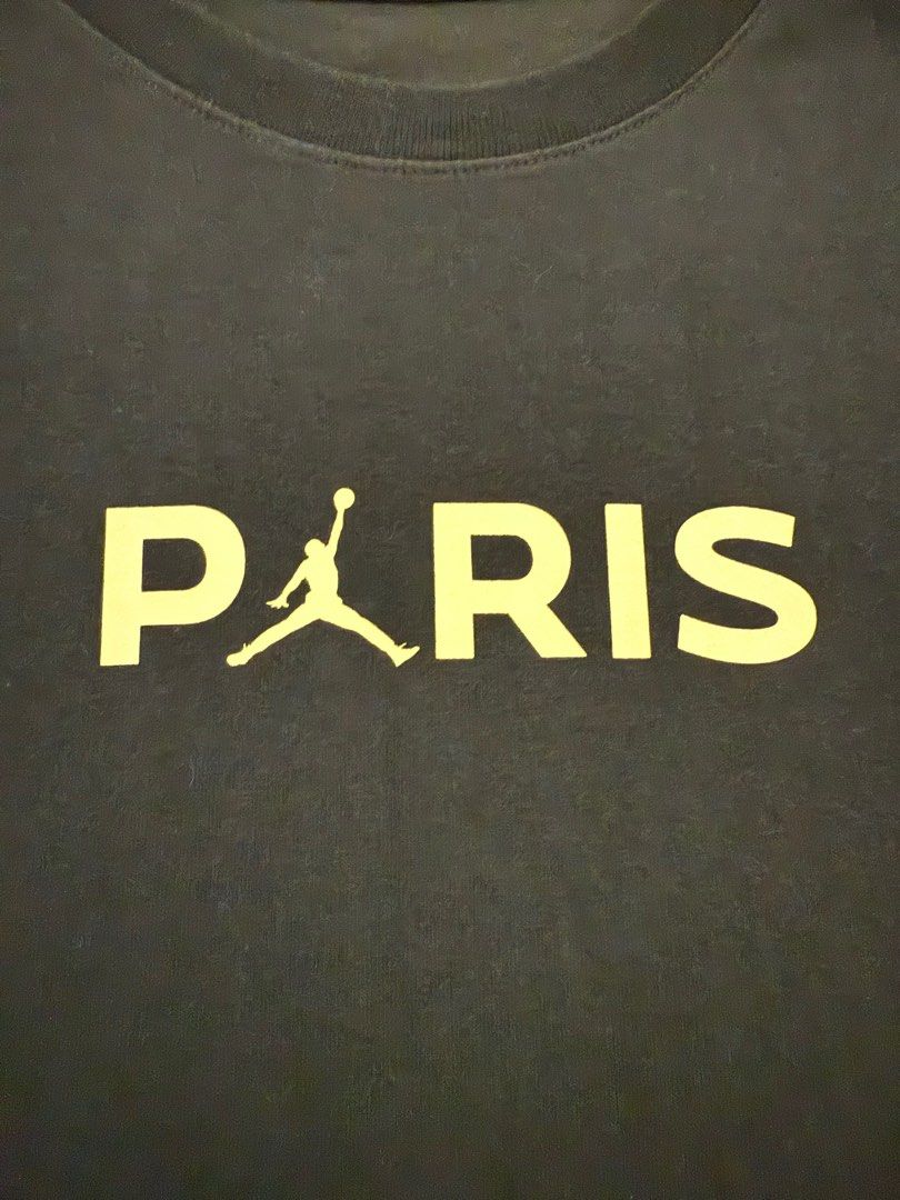 Jordan Paris Saint-Germain Tshirt (Category: Tshirts & Polo Shirts ) located in Valenzuela. Submitted by decluttrr (Listing ID 1377563641, Image 3). Description: Used twice only brandnew condition Olive green Men’s size: Small Srp is 1,895 Selling it for 500 only.