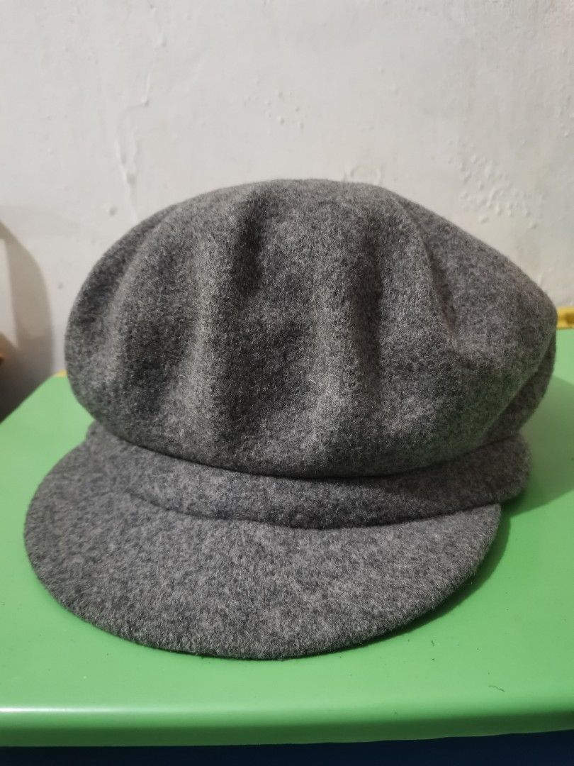 Kangol Wool Spitfire Cap (Category: Caps & Hats) located in Lipa City. Submitted by donatzzz (Listing ID 1377608548, Image 1). Description: Kangol Wool Spitfire Cap Size Tag: XL, can do to M to L due to tightness Condition: Verygood / Rust on the Button Color Rate : 10/10 Gcash or Bank Payment (BPI) Add 100 for shipping fee (J&T).