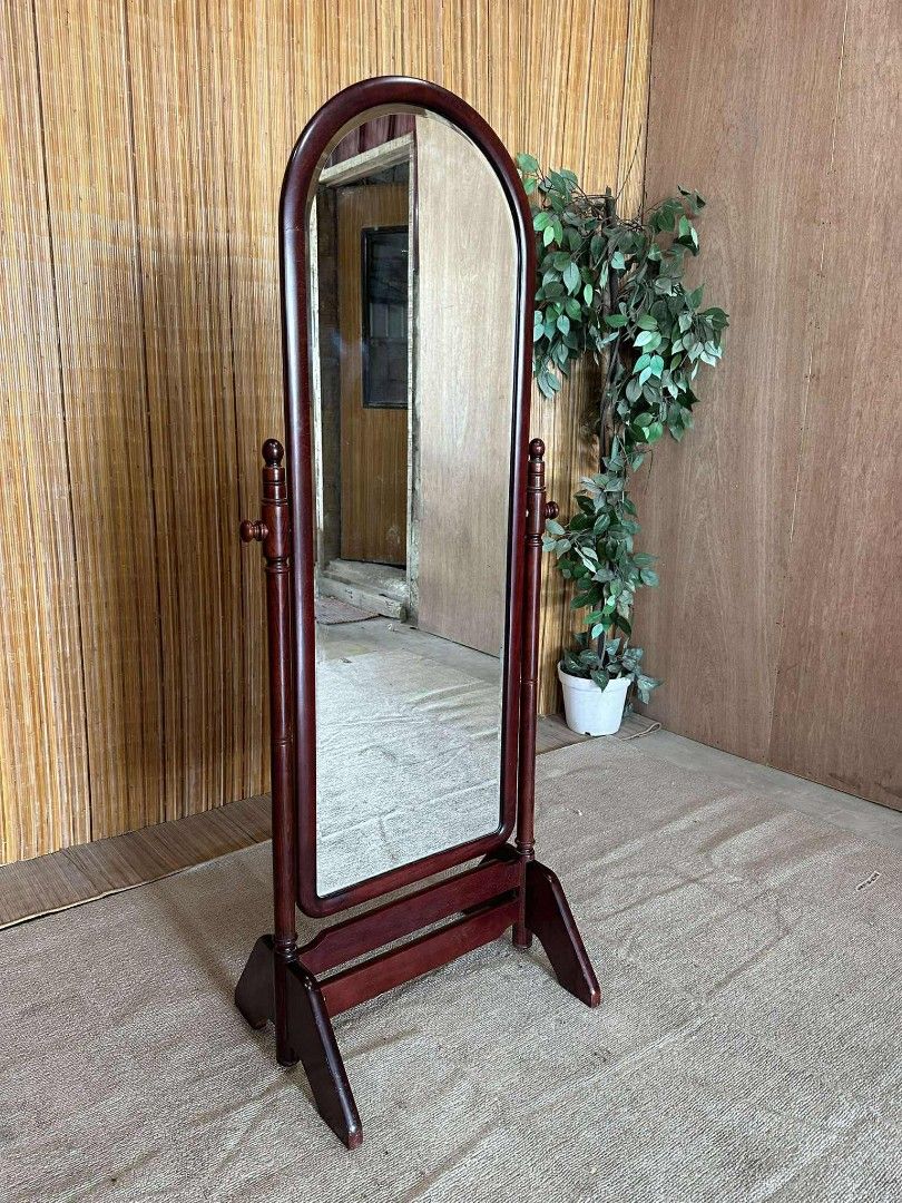 KARIMOKU Solid Wood Whole Body Mirror (Category: Mirrors) located in Quezon City. Submitted by matetdevis13 (Listing ID 1377595543, Image 3). Description: KARIMOKU Solid Wood Whole Body Mirror Price: 3k L24 x W16 x H59.5 In good condition Code BLY19-E1057.