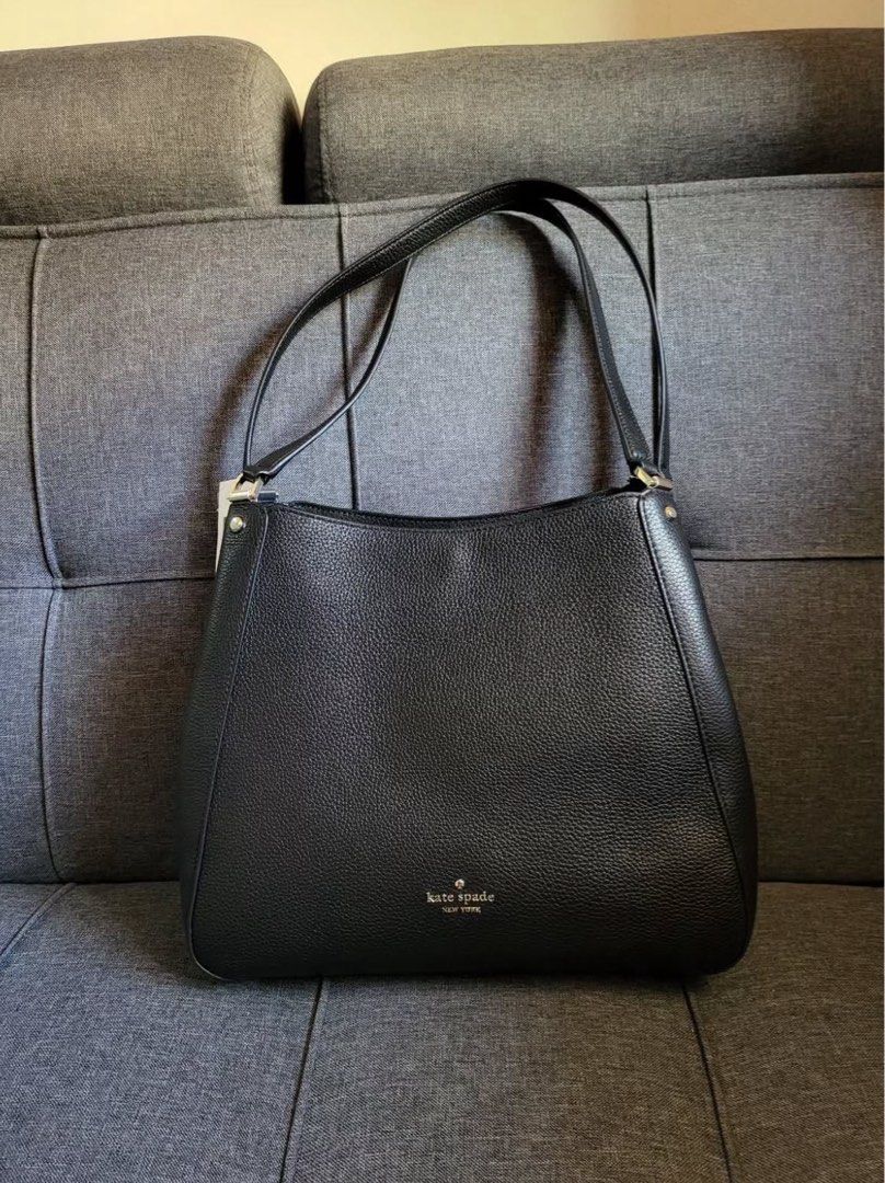 KateSpade Totebag (Category: Luxury Bags & Wallets) located in Manila. Submitted by j1221 (Listing ID 1377720129, Image 2). Description: Good as New Pwede sa Maselan 💯 Original w/carecard.