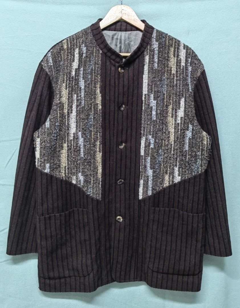 Lazy Hill Buttondown Vintage Blazer (Category: Coats, Jackets and Outerwear) located in Cavite. Submitted by marbie_marbs (Listing ID 1377678555, Image 1). Description: 🔖 𝗕𝗿𝗮𝗻𝗱: Lazy Hill 📏 𝗦𝗶𝘇𝗲 𝗼𝗻 𝘁𝗮𝗴: n/a 𝘓𝘦𝘯𝘨𝘵𝘩: 31" 𝘞𝘪𝘥𝘵𝘩: 23.5" 👕 𝗕𝗲𝘀𝘁 𝗳𝗶𝘁𝘀: ⭐ 𝗖𝗼𝗻𝗱𝗶𝘁𝗶𝗼𝗻: Excellent, no flaws, high quality and ready to wear! 🖍 𝗖𝗼𝗹𝗼𝗿 𝗿𝗮𝘁𝗲: 10/10 ✅ 𝐅𝐄𝐀𝐓𝐔𝐑𝐄𝐒: ✔️ 2 spacious pockets ✔️ With thin shoulder 