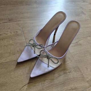 (Category: ) located in . Submitted by lovelily__ (Listing ID 1377686642, Image 1). Description: .