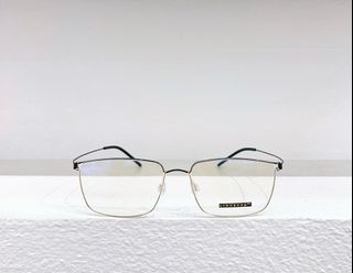 (Category: ) located in . Submitted by fashion.shoppp (Listing ID 1377740218, Image 1). Description: .