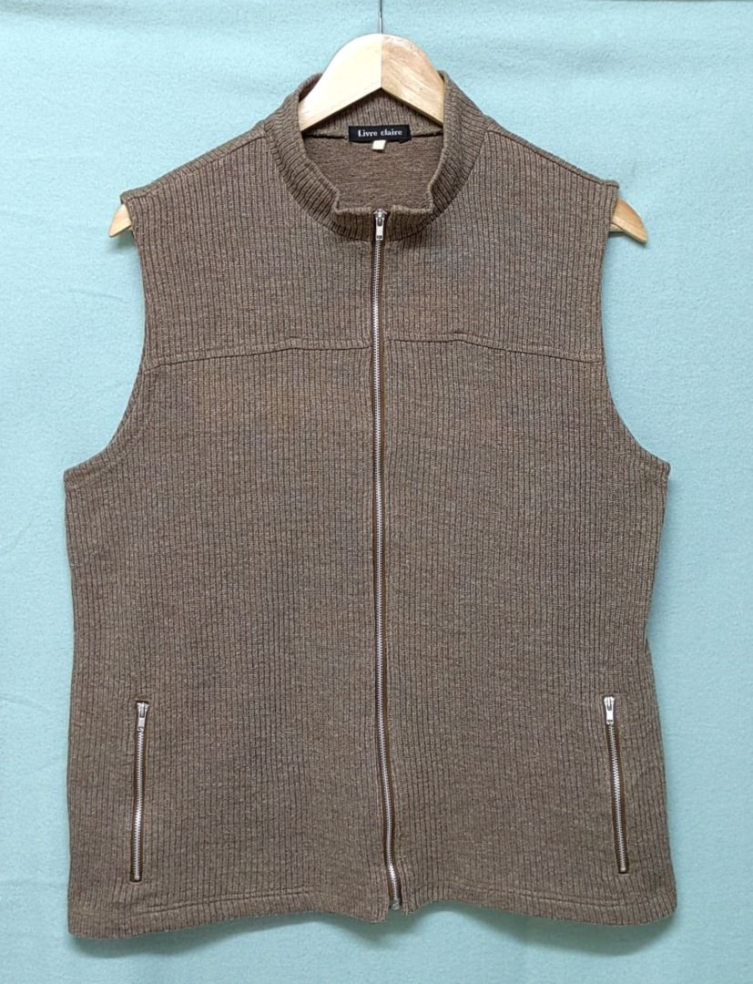 Livre Claire Knitted Vest (Category: Vests) located in Cavite. Submitted by marbie_marbs (Listing ID 1377676005, Image 1). Description: 🔖 𝗕𝗿𝗮𝗻𝗱: Livre Claire 📏 𝗦𝗶𝘇𝗲 𝗼𝗻 𝘁𝗮𝗴: n/a 𝘓𝘦𝘯𝘨𝘵𝘩: 25" 𝘞𝘪𝘥𝘵𝘩: 20.5" 👕 𝗕𝗲𝘀𝘁 𝗳𝗶𝘁𝘀: Large to XL ⭐ 𝗖𝗼𝗻𝗱𝗶𝘁𝗶𝗼𝗻: Excellent, no flaws and ready to wear! 🖍 𝗖𝗼𝗹𝗼𝗿 𝗿𝗮𝘁𝗲: 10/10 ✅ 𝐅𝐄𝐀𝐓𝐔𝐑𝐄𝐒: ✔️ Semi stretchy ✔️ 2 side pockets with zipper 📝 𝐈𝐌𝐏𝐎𝐑𝐓𝐀𝐍𝐓 𝐍𝐎𝐓�