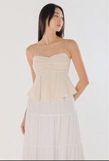 (Category: ) located in . Submitted by yourwardrobe. (Listing ID 1377660439, Image 1). Description: .