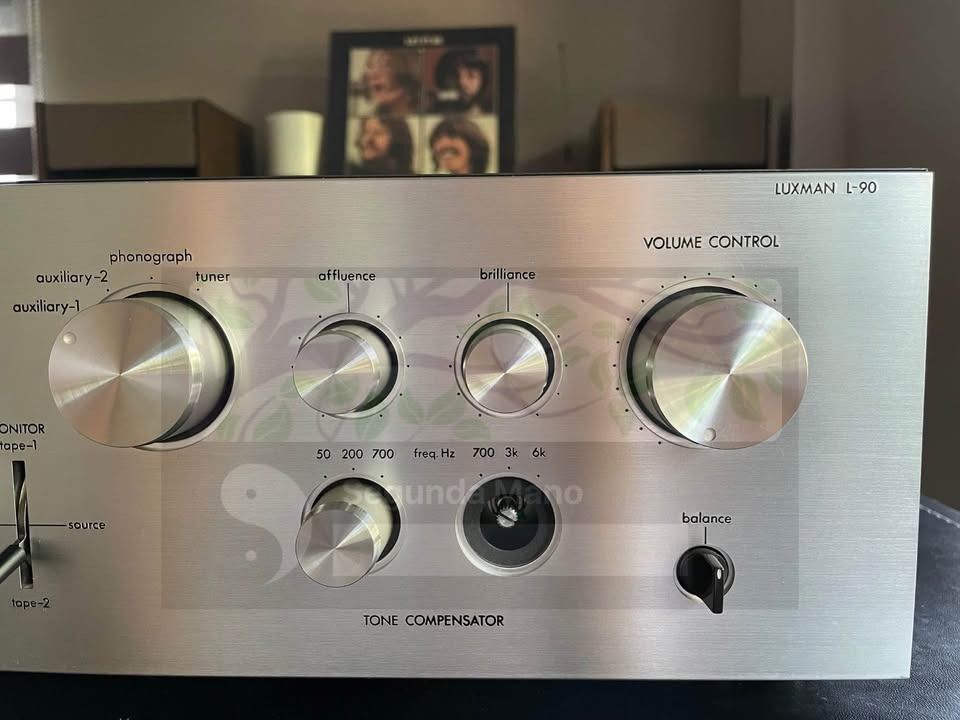 Luxman L-90 integrated amplifier (Category: Soundbars, Speakers & Amplifiers) located in Quezon City. Submitted by cegundamano (Listing ID 1377729730, Image 3). Description: This is a very very rare Luxman model that is not listed in audito-database.com website or even in the Japanese site audio-heritage.jp. It's mentioned here and there on the net but not a lot can be found. Here's a Japanese website I stumbled upon (https://audiof.zouri.jp/hi-a