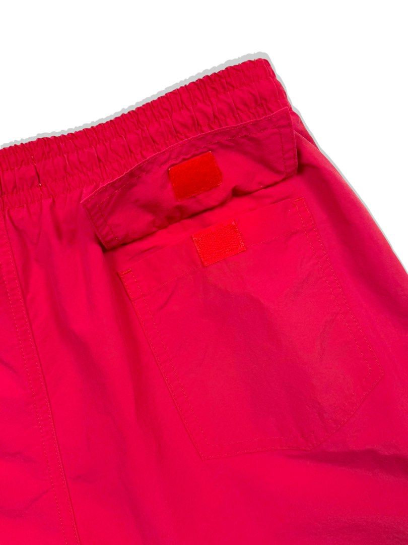 Maison kitsune tricolor fox logo short (Category: Shorts) located in Cebu City. Submitted by stylehub_ (Listing ID 1377716523, Image 3). Description: Medium Waistline: 30-32 Length: 14 Condition: pristine Color rate: 9.7/10.