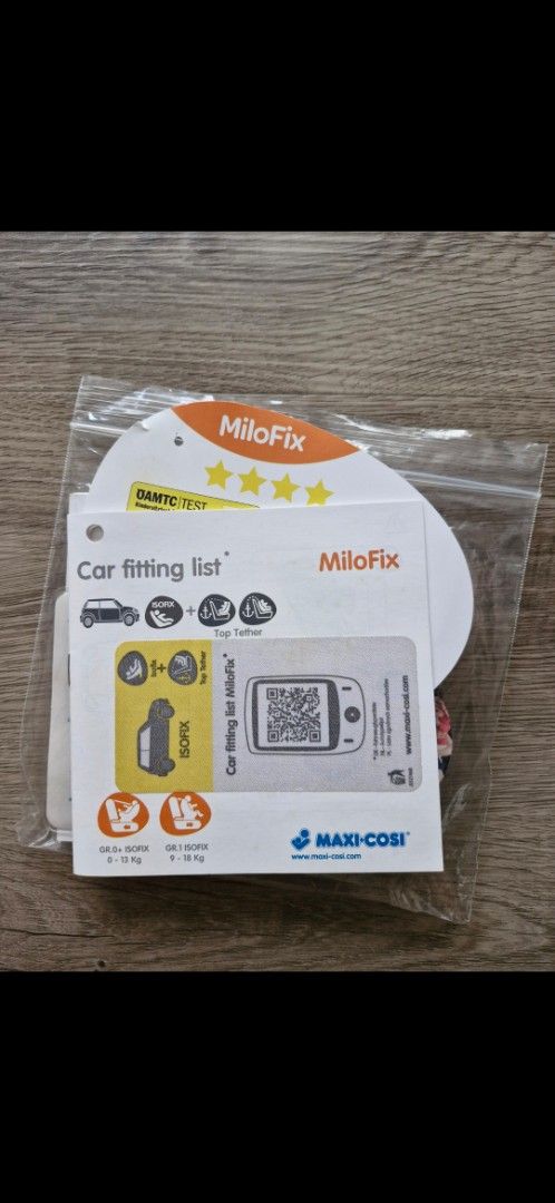 Maxi-Cosi MiloFix Car Seat (Category: Car Seats) located in Singapore. Submitted by aunty.ivy (Listing ID 1377570484, Image 2). Description: - Used Maxi-Cosi MiloFix car seat - Good condition - Suitable for babies from birth up to 18kg (approx. 4 years old) - Comes with original manuals - Comfortable design - Easy installation - Stored in a protective cover - Bought but not in use - Selling $300.