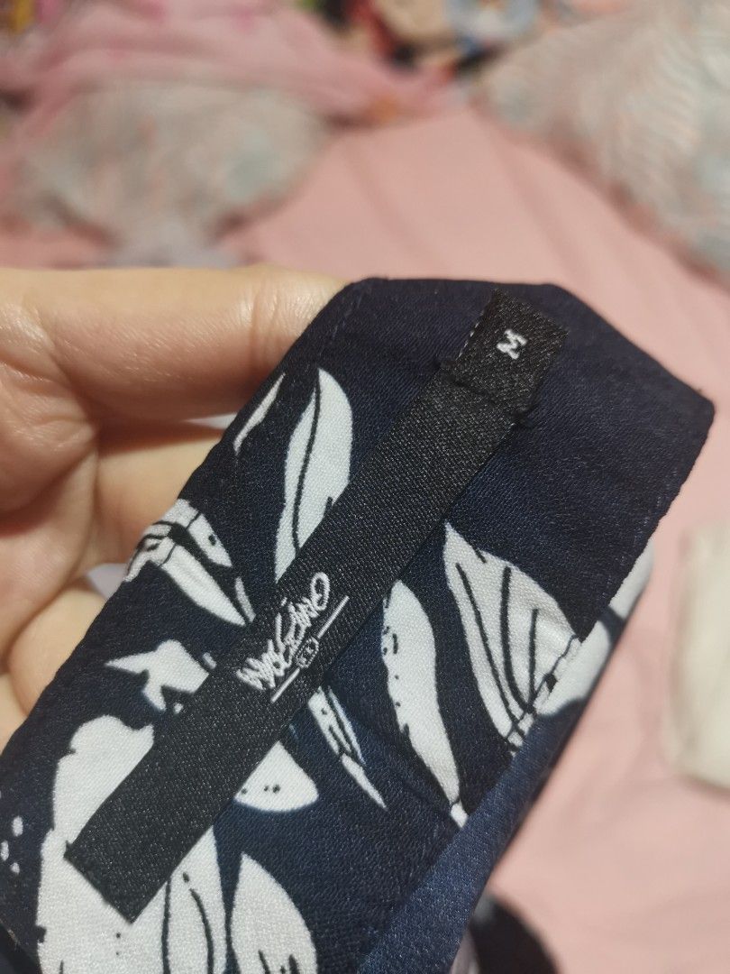 Mossimo navy blue floral dress (Category: Dresses) located in Manila. Submitted by gold29 (Listing ID 1377737201, Image 3). Description: used once fit to s to medium frame.