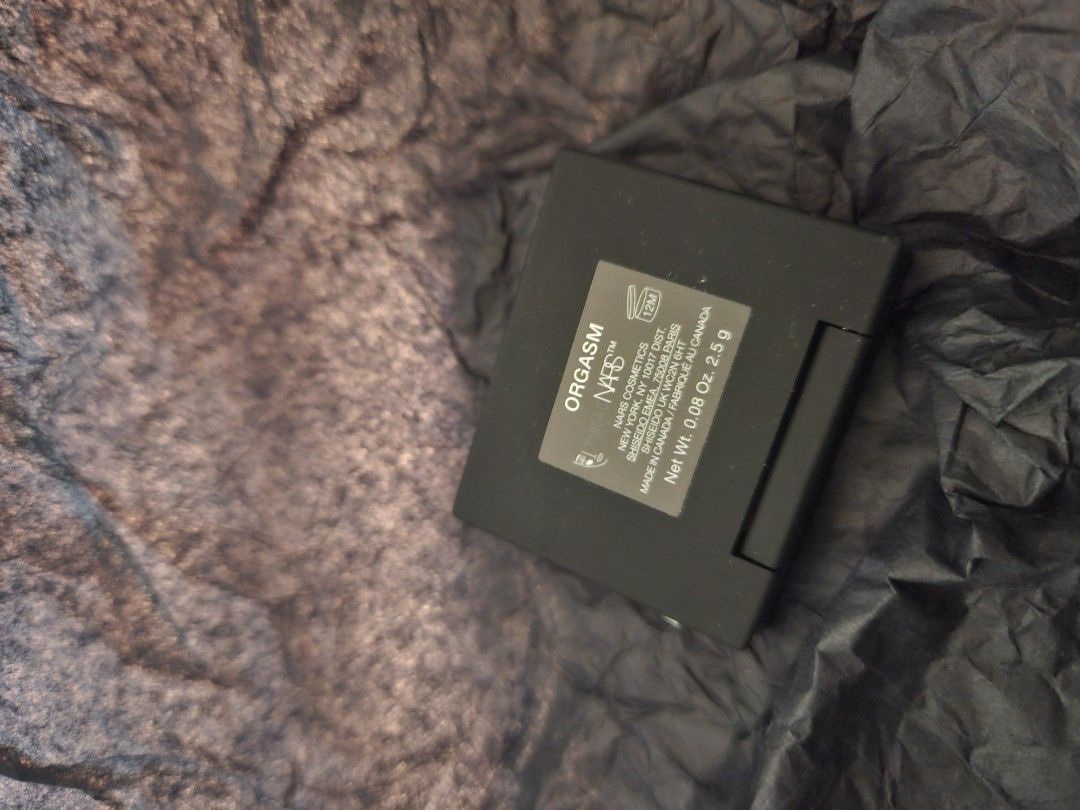 NARS face blush in ORGASM 2.8g (Category: Makeup) located in Quezon City. Submitted by smai_k (Listing ID 1377569623, Image 3). Description: BRAND NEW NARS blush in ORGASM 2.8g RFS: too many blush on last price already~ MOP: GCash, GoTyme, Seabank MOD: Grab or LalaMove (shouldered by buyer 🙏🏻) QC area.
