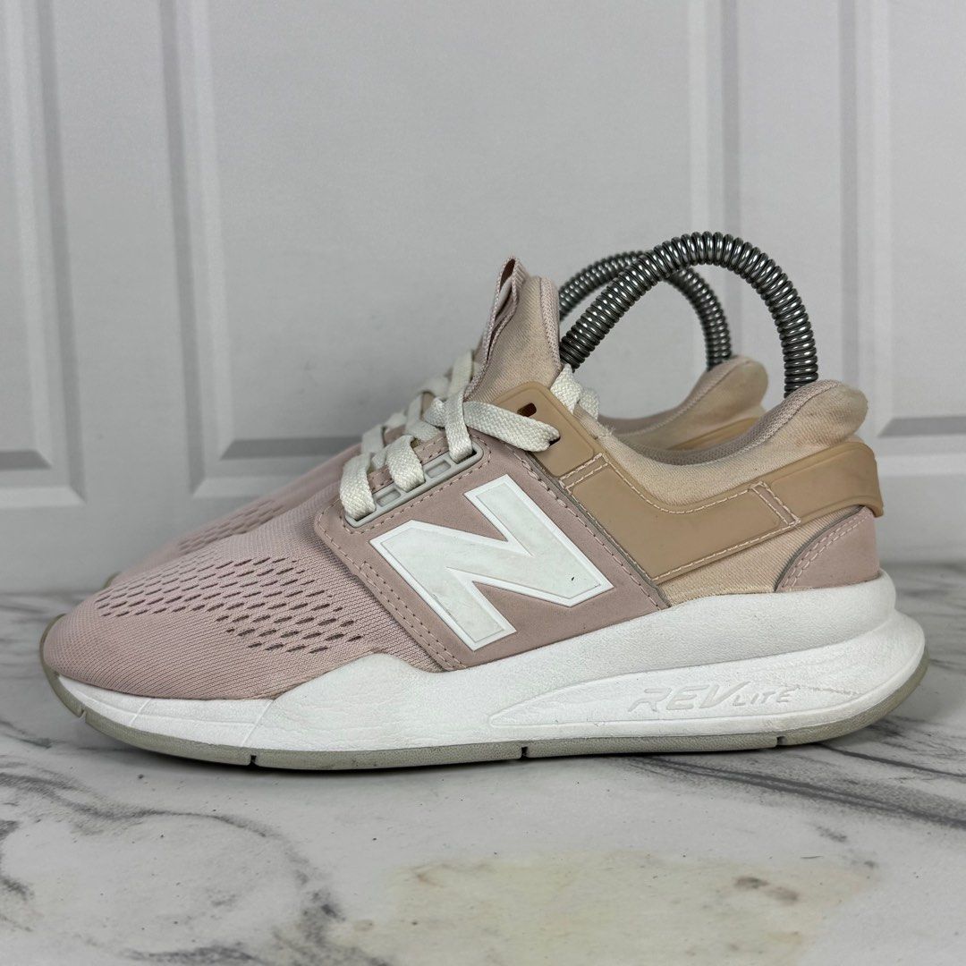 Sepatu New Balance Women's 247 Shoes New Balance 247 Size 35