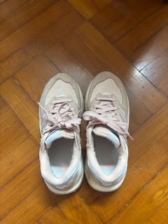 （分類：）位於 。 由 iambeebee 提交（商品編號 1377680013，圖片 1）。簡介： 。