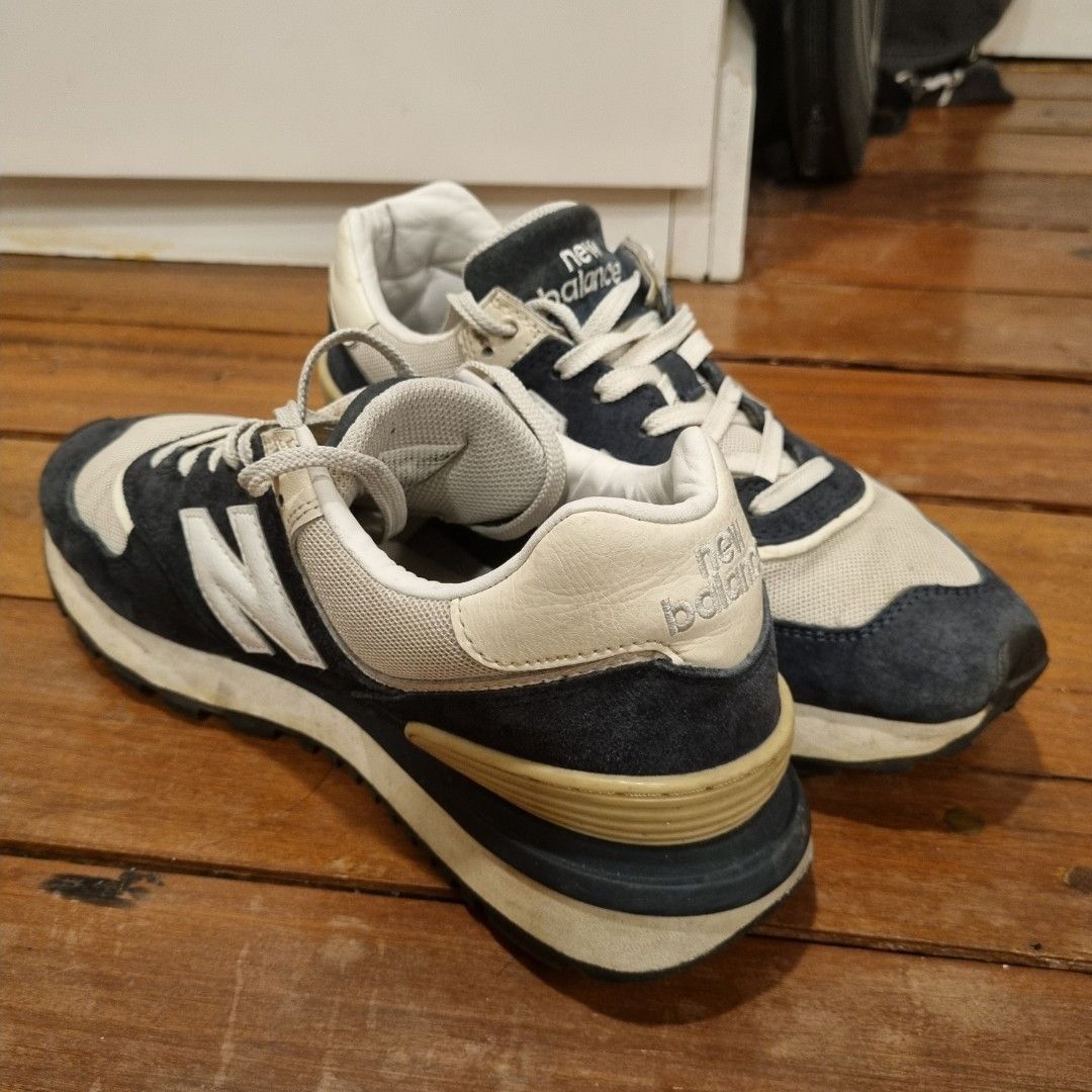 New Balance 574 Legacy Size 9 (Category: Sneakers) located in Pasig City. Submitted by imnotabadguy (Listing ID 1377661467, Image 2). Description: New Balance 574 Legacy Navy Mens Size 9 - classic, chunky design - sole is completely in tact - no fraying or loose stitching can send more pics on request slightly negotiable rfs; not using anymore sf c/o buyer.