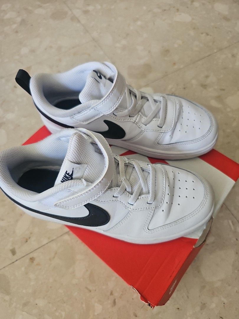 Nike Court Borough Low 2 (PSV) Size UK2.5 / 22CM (Category: Babies & Kids Fashion) located in Singapore. Submitted by viosmansoh (Listing ID 1377604752, Image 2). Description: Like New Authentic Nike Court Borough Low 2 (PSV) - Color: White - Size: UK2.5/EUR35/22CM - Made in Indonesia - Classic design - Please refer to images for condition. Wear only twice cos kid out grew it. Cash and Carry, self-collect from Tampines .