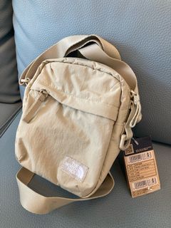 （分類：）位於 。 由 mtsytsy 提交（商品編號 1377594843，圖片 1）。簡介： 。