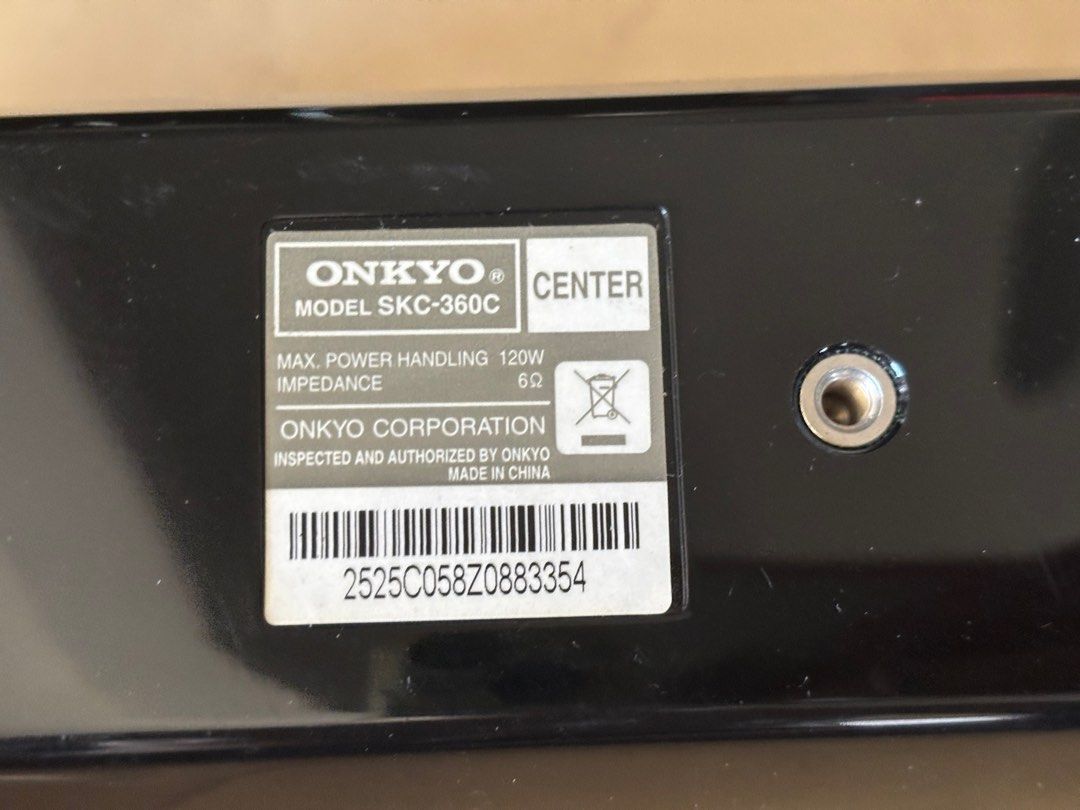 Onkyo SKC-360C & SKM-360S Surround Sound Speakers63205309277953111