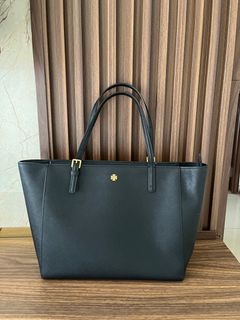 (Kategori: ) berada di . Dikirim oleh bi_preloved (ID iklan 1377593746, Gambar 1). Deskripsi: .