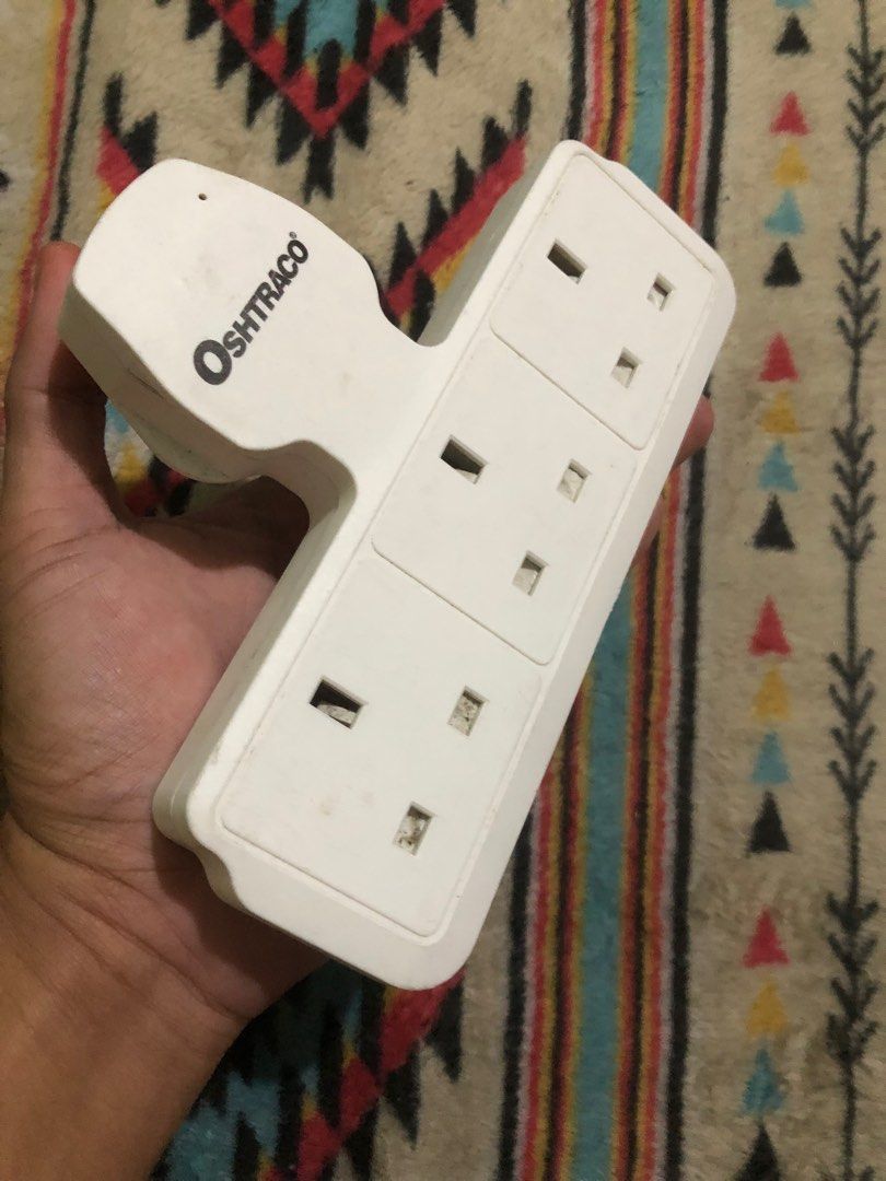 Oshtraco plug socket extender (Category: Electrical, Adaptors & Sockets) located in Quezon City. Submitted by markgolveo (Listing ID 1377716502, Image 2). Description: Oshtraco plug socket extender.