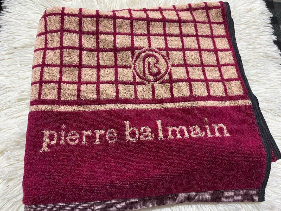 Pierre Balmain Brand Bath Towel (Category: Towels, Napkins & Holders) located in Bulacan. Submitted by rich2545 (Listing ID 1377587647, Image 2). Description: No Box Not used.