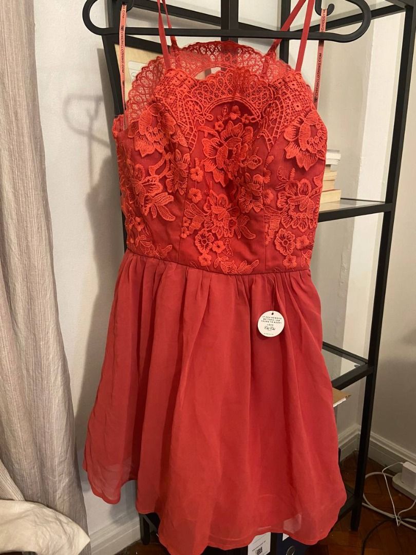 Red dress (Category: Dresses) located in Manila. Submitted by sameorigami (Listing ID 1377717915, Image 2). Description: Ordered from ASOS, brand is Chi chi London, size 4. Unused and comes with plastic / price tag.
