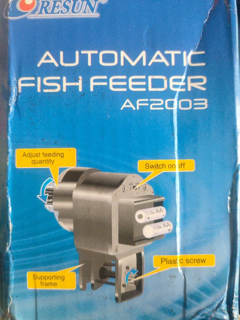Resun Automatic Fish Feeder AF2003 (Category: Homes & Other Pet Accessories) located in Singapore. Submitted by justlettinggo (Listing ID 1377597364, Image 3). Description: - Resun AF2003 automatic fish feeder - Feeds every 12 or 24 hours - Adjustable feeding amount - Requires 2x AA batteries (not included) - Includes frame and screw - Great for busy fish owners! - Brand new only box is bad. .