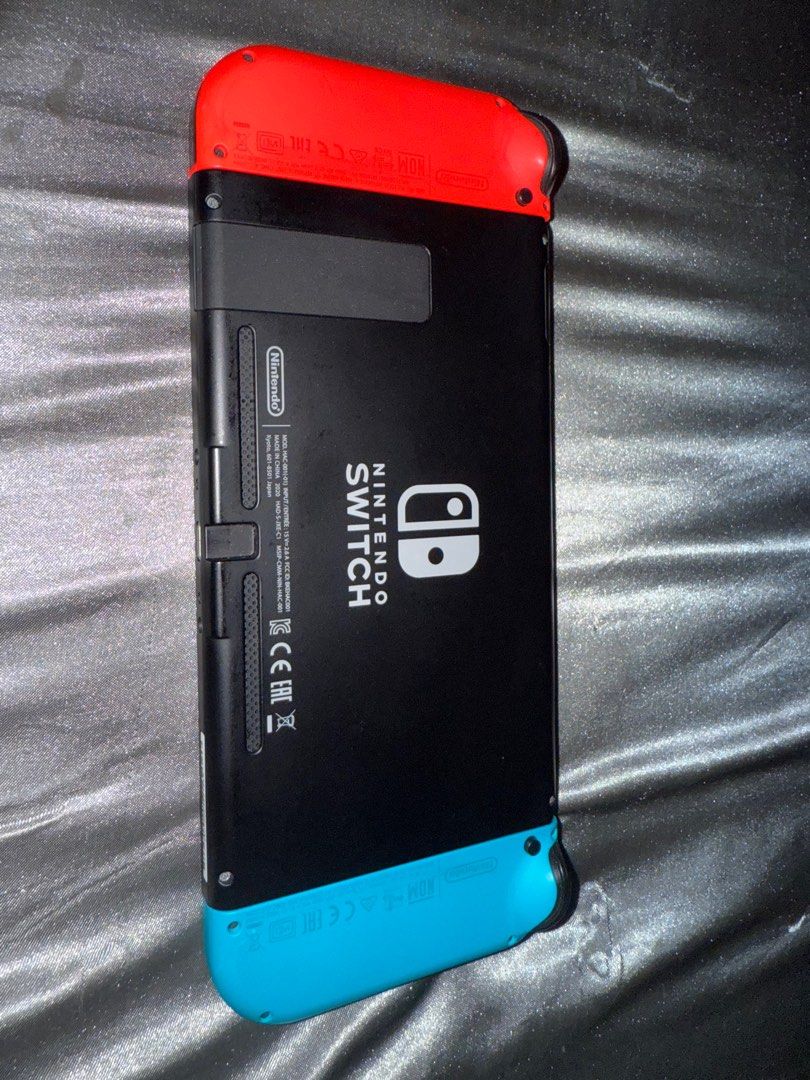Rush Selling Nintendo Switch v2 (Category: Nintendo) located in Mandaluyong City. Submitted by jhamto (Listing ID 1377590324, Image 2). Description: Rush Selling Nintendo Switch 2 complete set with boxes and games Included Games are (physical) Ringfit Adventure MarioKart Deluxe Nintendo Switch Sports Jumanji Animal Crossing Marvel Ultimate Alliance 3 RFS: not using anymore and need funds.