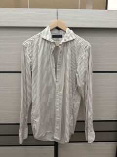 (Category: ) located in . Submitted by sam.wardrobe (Listing ID 1377595546, Image 1). Description: .
