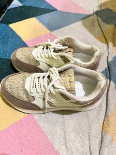 (Kategori: ) berada di . Dikirim oleh preloved.by.pits (ID iklan 1377691396, Gambar 1). Deskripsi: .
