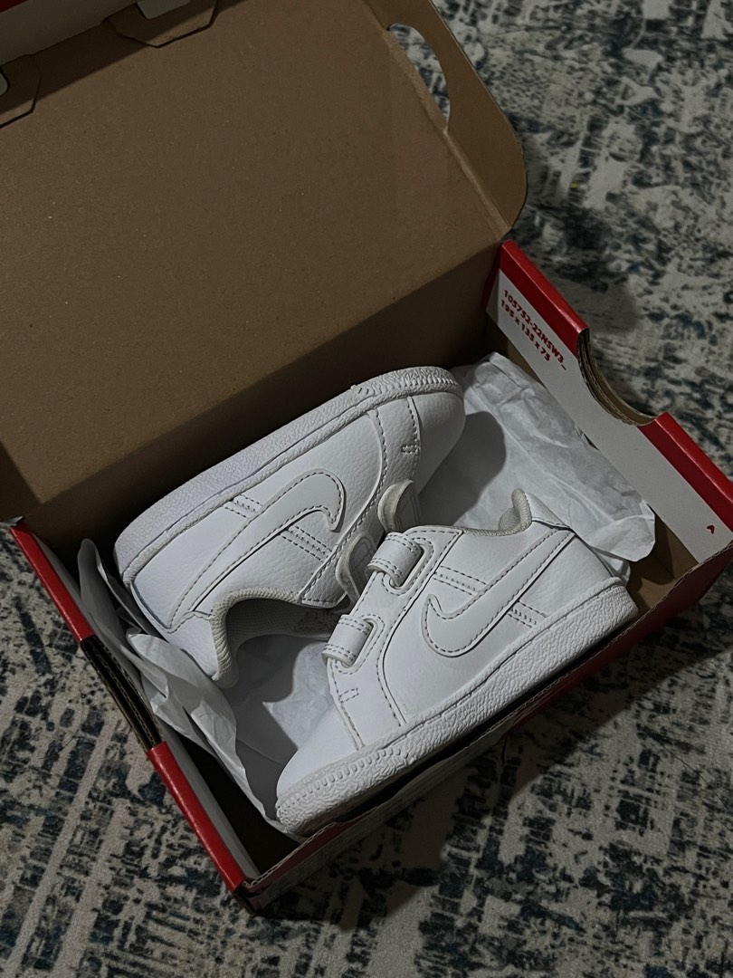 SEPATU NIKE COURT ROYALE (TDV)