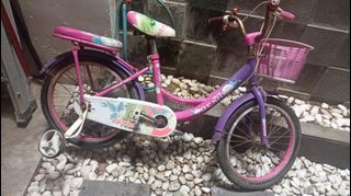 (Kategori: ) berada di . Dikirim oleh Nirmala (ID iklan 1377613581, Gambar 1). Deskripsi: .