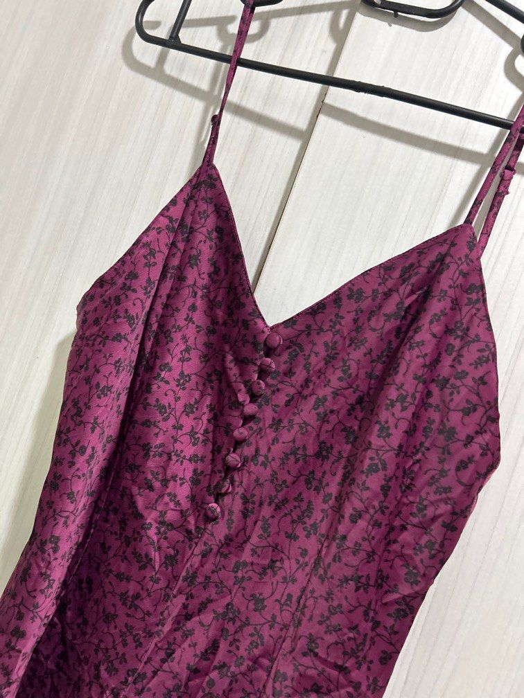 Sexy Satin Romper Dress (Category: Rompers) located in San Juan City. Submitted by j_mcl (Listing ID 1377616713, Image 3). Description: .