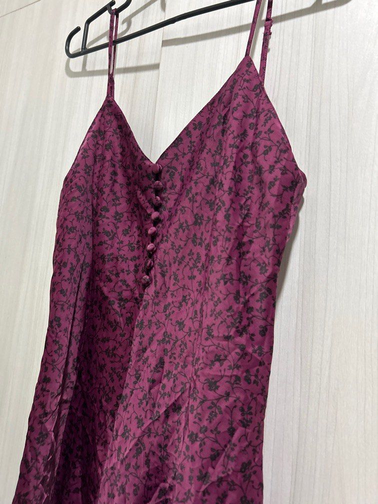 Sexy Satin Romper Dress (Category: Rompers) located in San Juan City. Submitted by j_mcl (Listing ID 1377616713, Image 2). Description: .