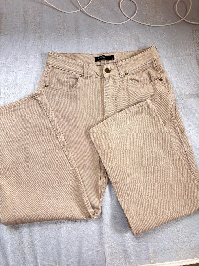 SM Woman Denim Pants (Category: Jeans) located in Balanga. Submitted by heyyletsdeclutter (Listing ID 1377645934, Image 1). Description: .