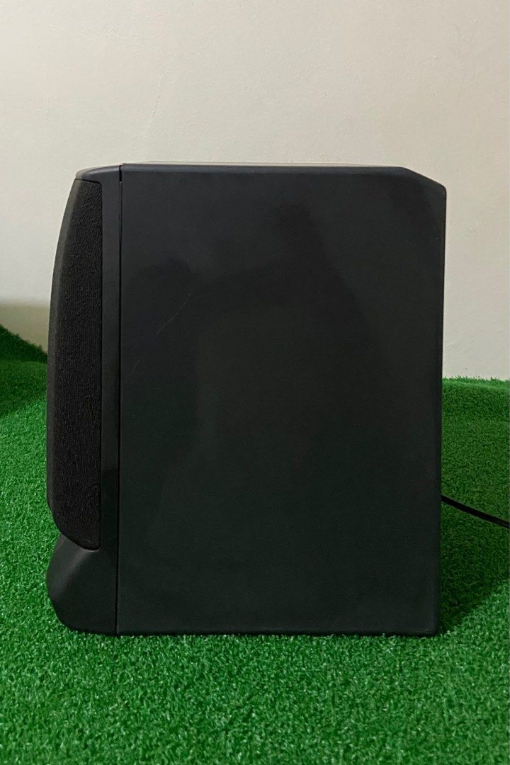 Speaker “Aiwa” (working) (Category: Soundbars, Speakers & Amplifiers) located in Cavite. Submitted by nanangonlineshop (Listing ID 1377730457, Image 2). Description: ✅ Size: 8” x 9” x 6” ✅ 5 Ohms ✅ 25W ✅ need amplifier.