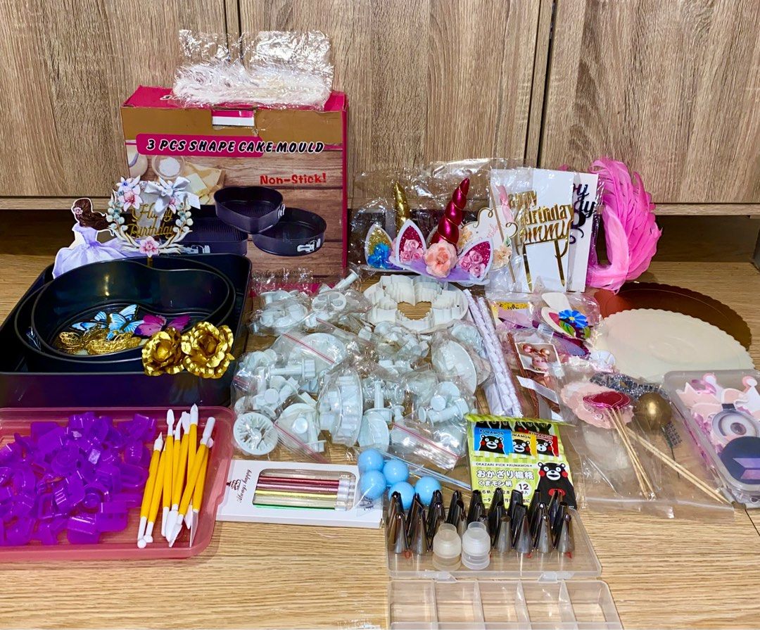 TAKE ALL! BAKING TOOLS & accessories (Category: Bakeware) located in Binan City. Submitted by myutopia28 (Listing ID 1377688229, Image 2). Description: take all BAKING TOOLS WHAT YOU SEE IS WHAT YOU GET! Brandnew pa po yung mga naka plastic jan, yung ( heart)baking pan lang nagamit isang beses. Rfs: quit baking Can do meet up or lalamove Pm lang po .