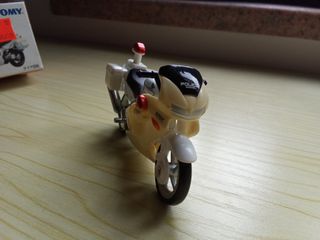 （分類：）位於 。 由 domkkm 提交（商品編號 1377584847，圖片 1）。簡介： 。