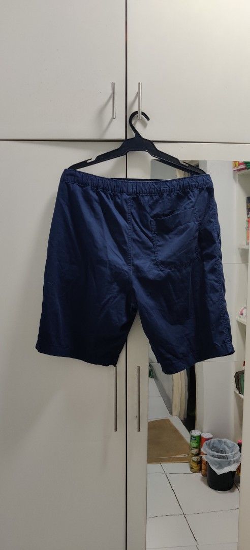 Uniqlo Chino Shorts (Category: Shorts) located in Malabon City. Submitted by jaypd (Listing ID 1377682619, Image 2). Description: color Dark Blue Prestine Condition Free Shipping.
