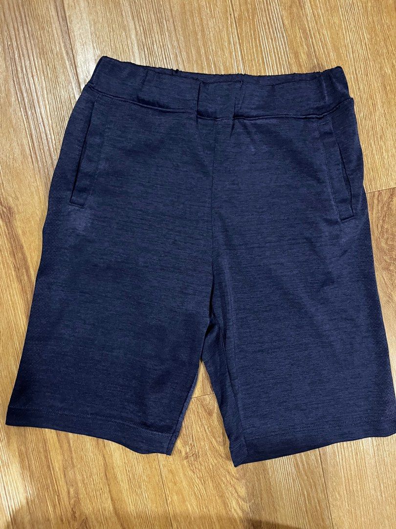Uniqlo dry dri fit sports shorts Sz 120 (Category: Babies & Kids Fashion) located in Singapore. Submitted by charichris (Listing ID 1377685078, Image 1). Description: - Size 120 - Navy blue.