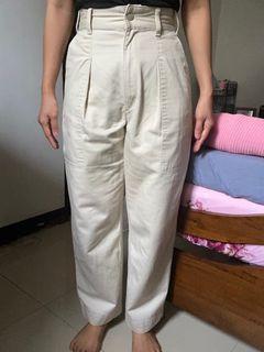 (Category: ) located in . Submitted by krixcloset (Listing ID 1377617112, Image 1). Description: .