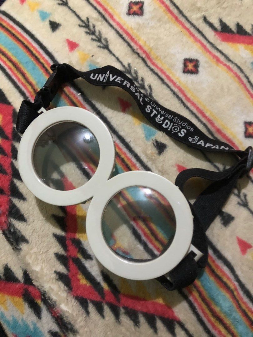 Universal Studios japan Minions Goggles (Category: Character Goods) located in Quezon City. Submitted by markgolveo (Listing ID 1377642749, Image 1). Description: Universal Studios japan Minions Goggles.