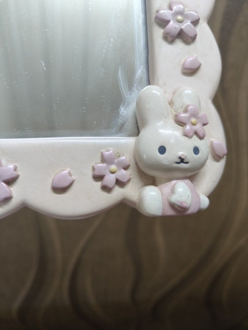 vintage Sanrio Hello Kitty Ceramic Mirror (Category: Mirrors) located in Santa Rosa. Submitted by mmps249.1 (Listing ID 1377691049, Image 3). Description: needs cleaning Crossposted Mine now, pay now shipping courier: JRS only Gcash payment upon order No reservations.