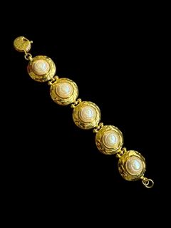 (Category: ) located in . Submitted by thriftaddict86 (Listing ID 1377741091, Image 1). Description: .