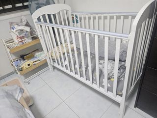 (Category: ) located in . Submitted by Henrywu1981 (Listing ID 1377698145, Image 1). Description: .
