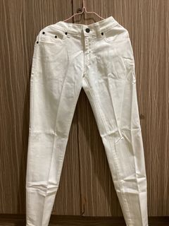 (Kategori: ) berada di . Dikirim oleh feeyastuff (ID iklan 1377717388, Gambar 1). Deskripsi: .