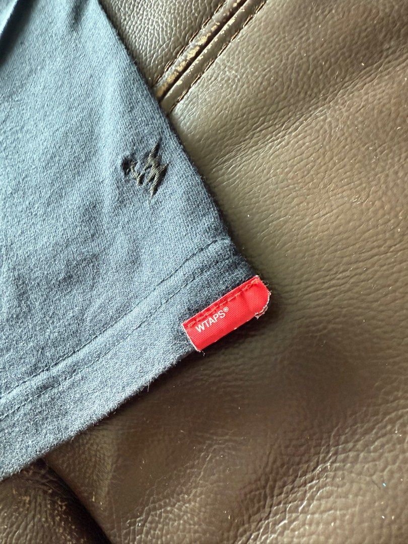 wtaps （分類：運動服裝）位於 Hong Kong。 由 furymunho5693 提交（商品編號 1377589321，圖片 3）。簡介： 100% real and 80% new wtaps舊版紅tag 。