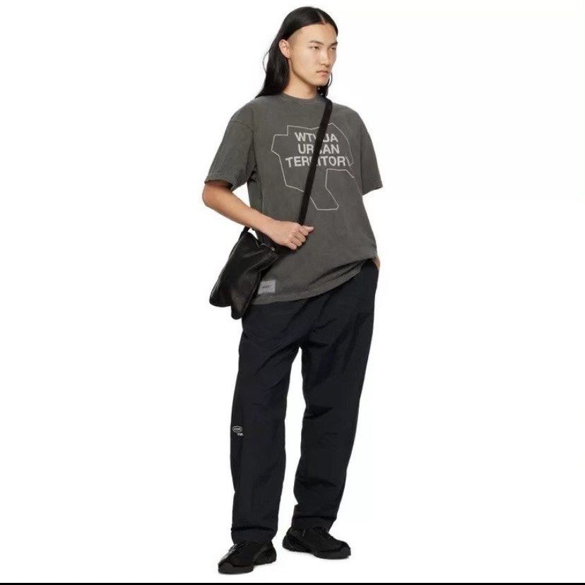 wtaps （分類：T-shirt、恤衫、有領衫）位於 Hong Kong。 由 abcsnkrs 提交（商品編號 1377608562，圖片 7）。簡介： 。