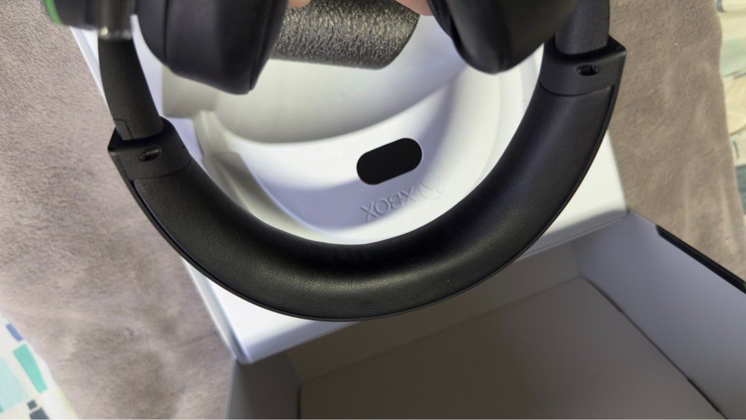 XBOX Wireless Headset for Series X/S (Category: Xbox) located in Santa Rosa. Submitted by timorsho (Listing ID 1377584517, Image 2). Description: XBOX Wireless Headset for Series X/S PHP 4,500 Great condition No flaking and no issues Complete accessories (unused type C connector).